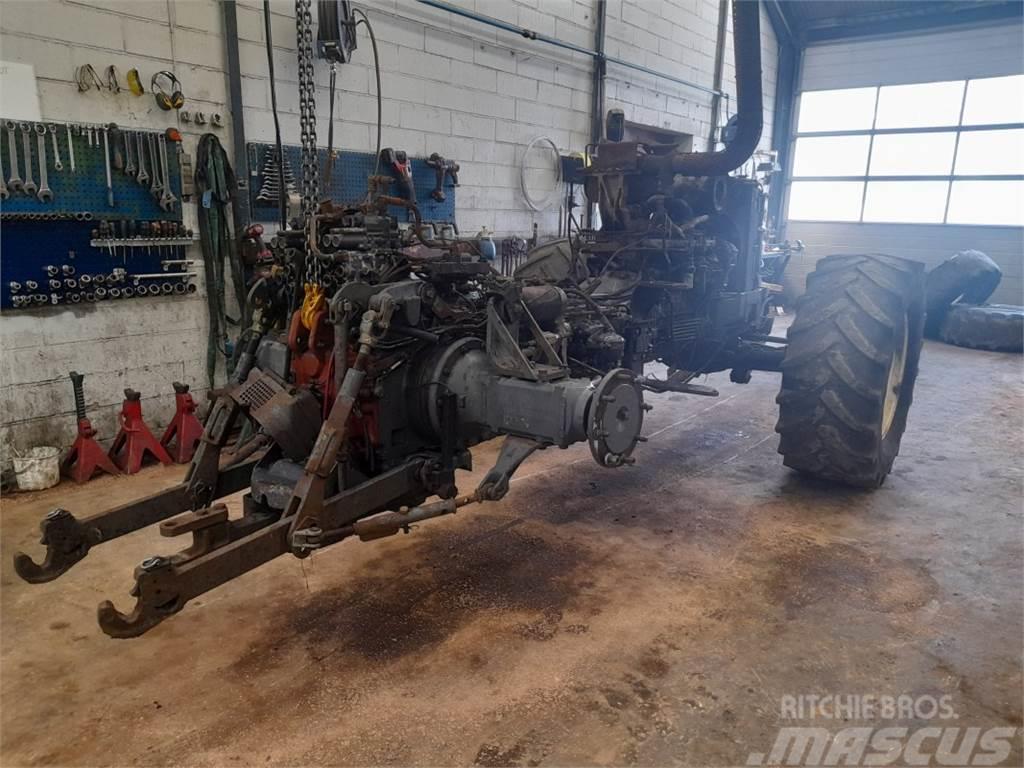 New Holland 8360 Traktorit