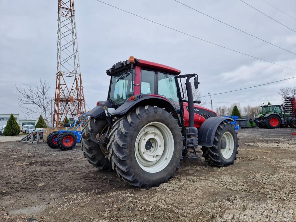 Valtra T193 Traktorit