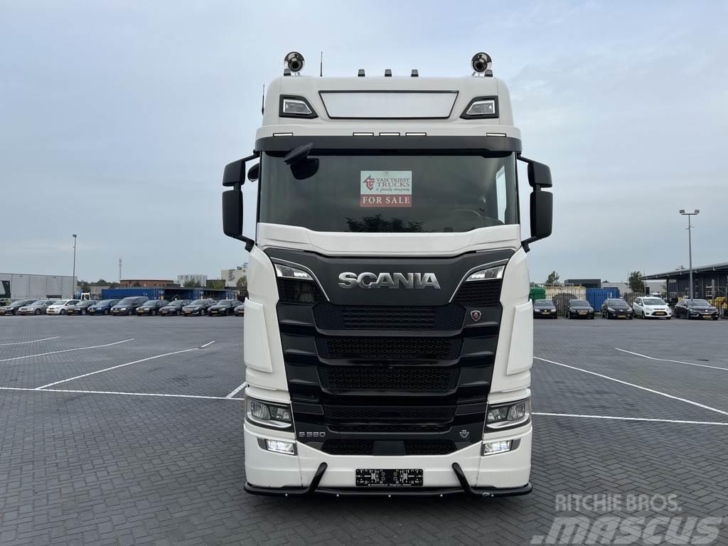 Scania 580S V8 NGS full air retarder, night airco Vetopöytäautot