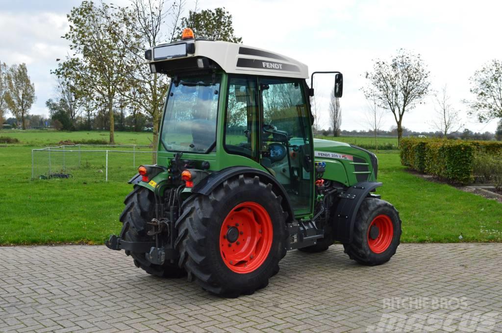 Fendt 209 VA Vario Smalspoortractor/Fruitteelt tractor Traktorit