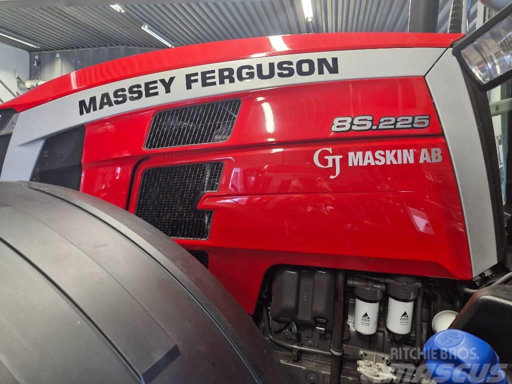 Massey Ferguson 8 S 225 Traktorit