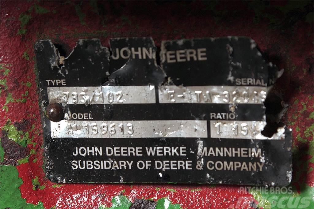 John Deere 6420 Disassembled front axle Vaihteisto
