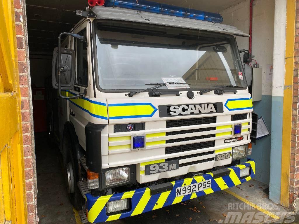 Scania 93 M 220 Paloautot