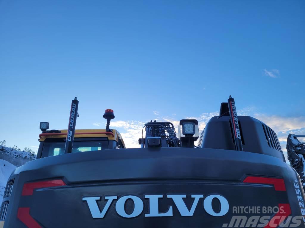 Volvo ECR235EL Makin 3D Säljes/For Sale Telakaivukoneet