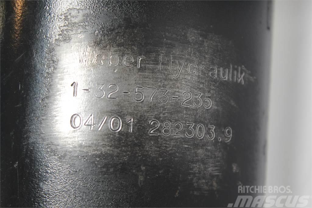 Case IH CVX150 Lift Cylinder Hydrauliikka
