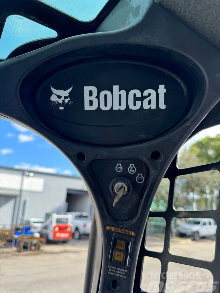 Bobcat T 740 Liukuohjatut kuormaajat