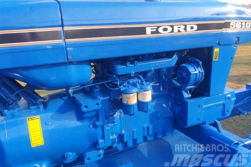 Ford 5610 ZONE CRANE Traktorit
