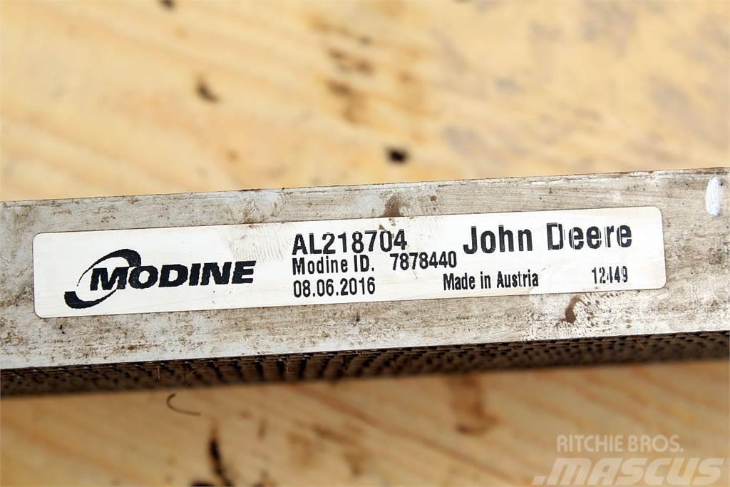 John Deere 6155R Oil Cooler Moottorit