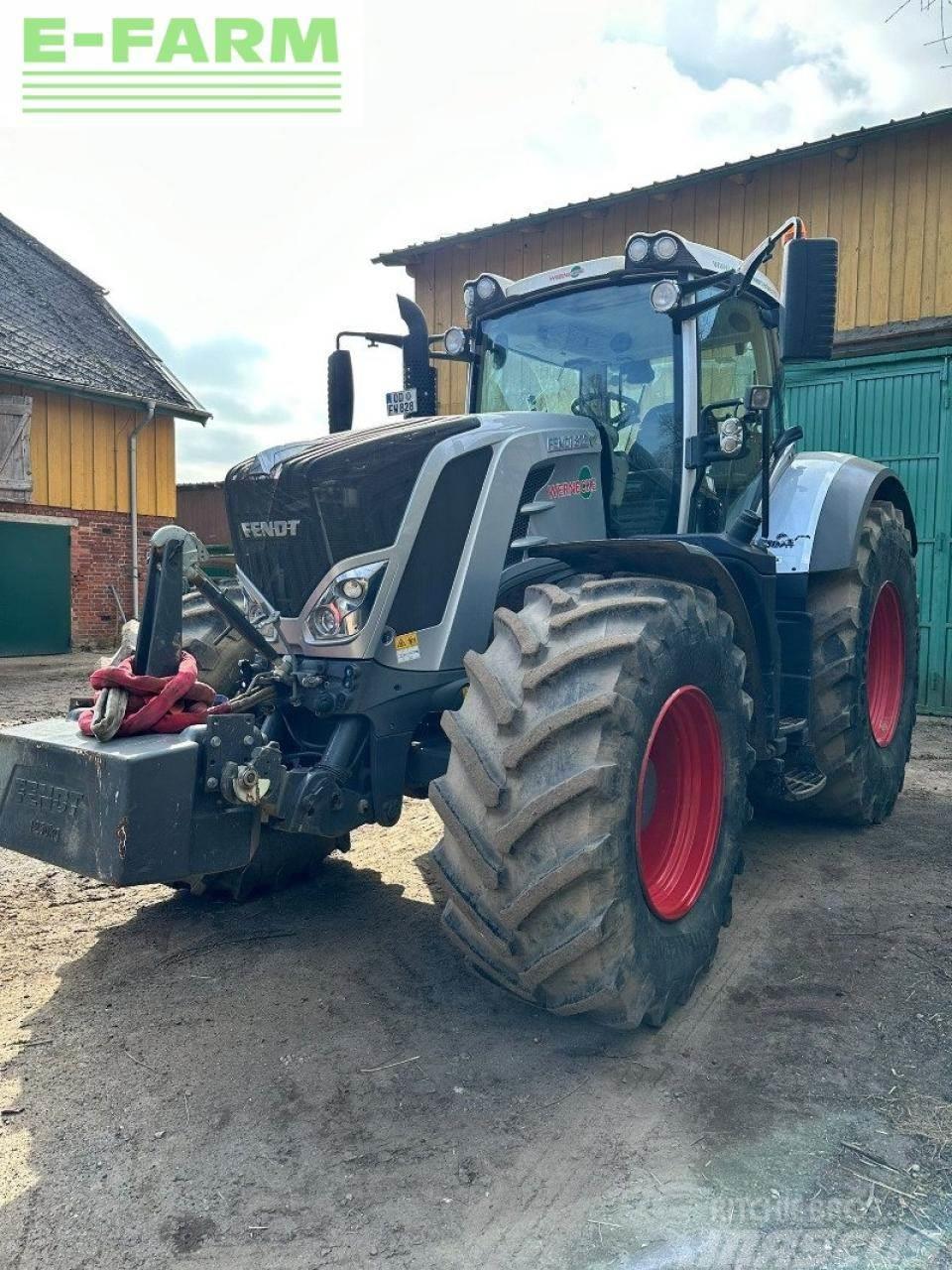 Fendt 828 vario s4 profi Traktorit