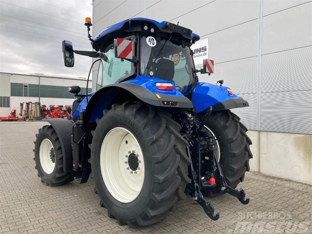 New Holland T7.245 AUTOCOMMAND NEW GEN Traktorit