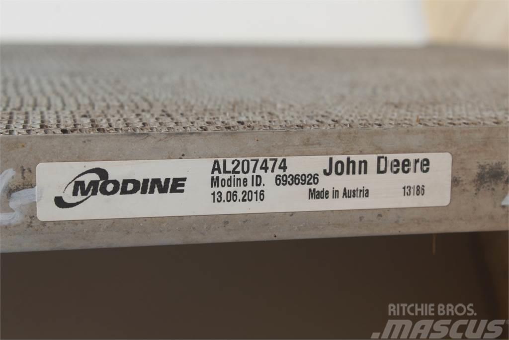 John Deere 6155R Oil Cooler Moottorit