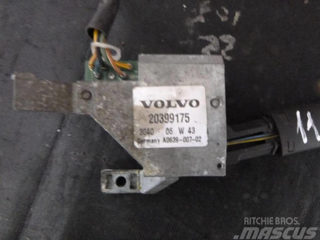 Volvo FH13 Steering column switch block 20399175 Moottorit
