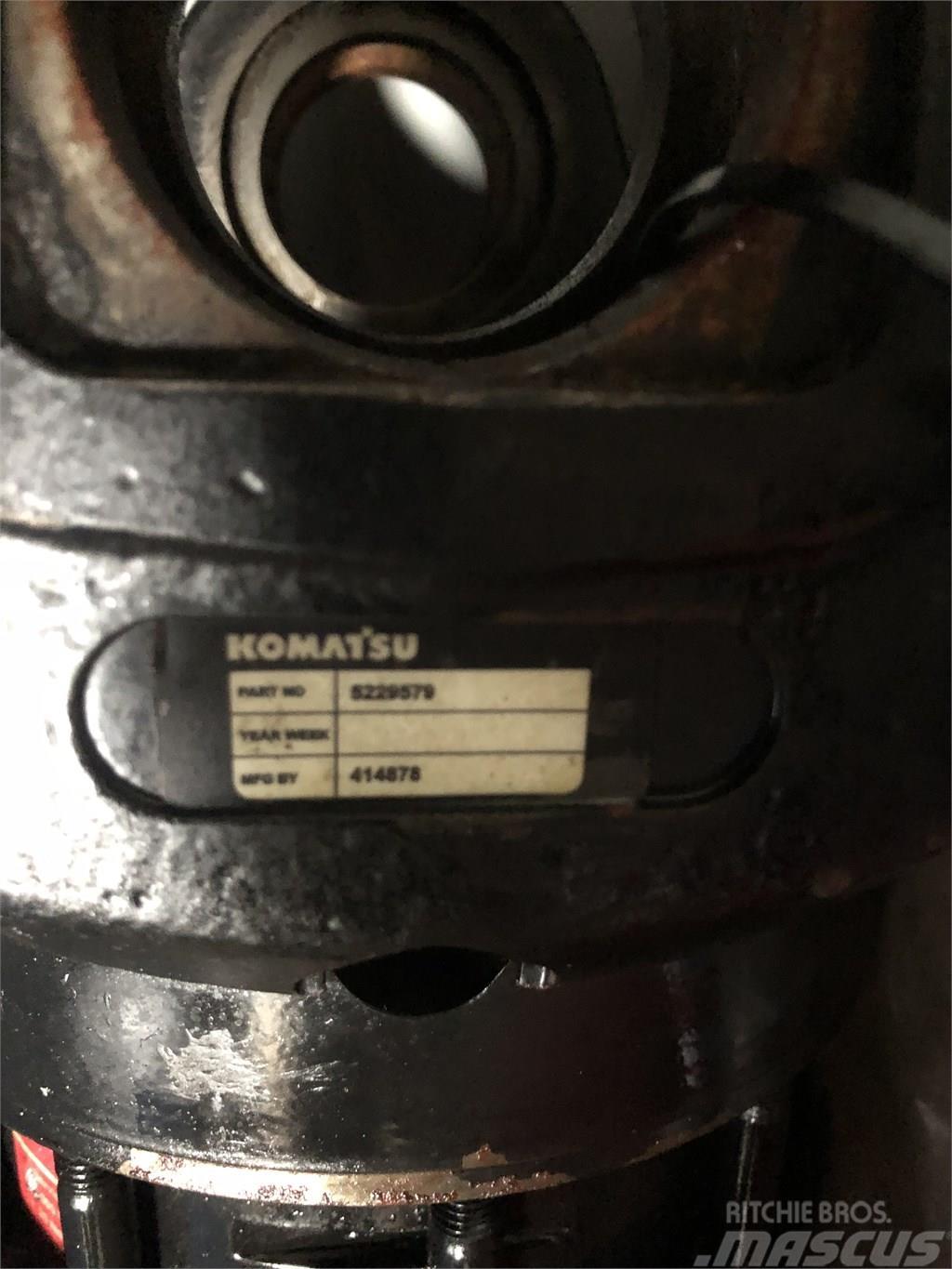 Komatsu Rotator Moottorit
