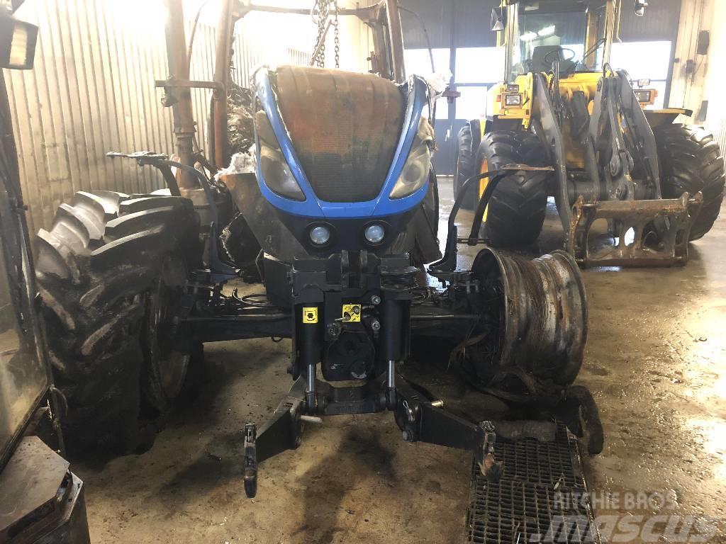New Holland T7 260 AC Dismantled for spare parts Traktorit