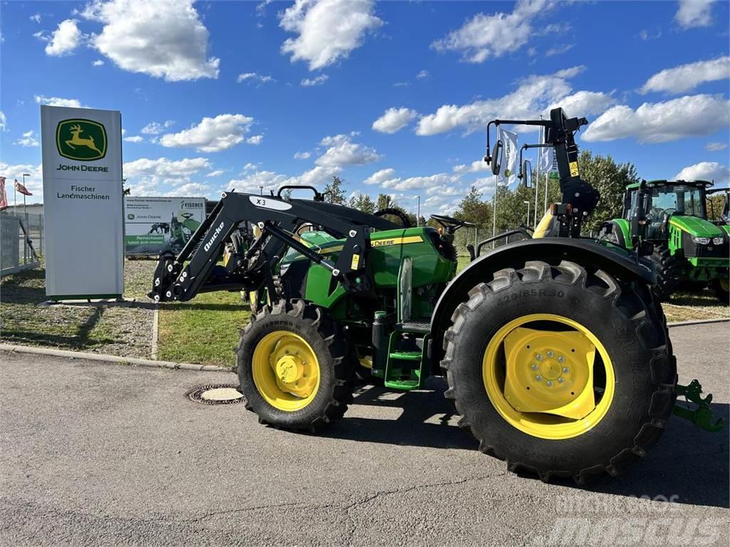 John Deere 5067E OOS Traktorit