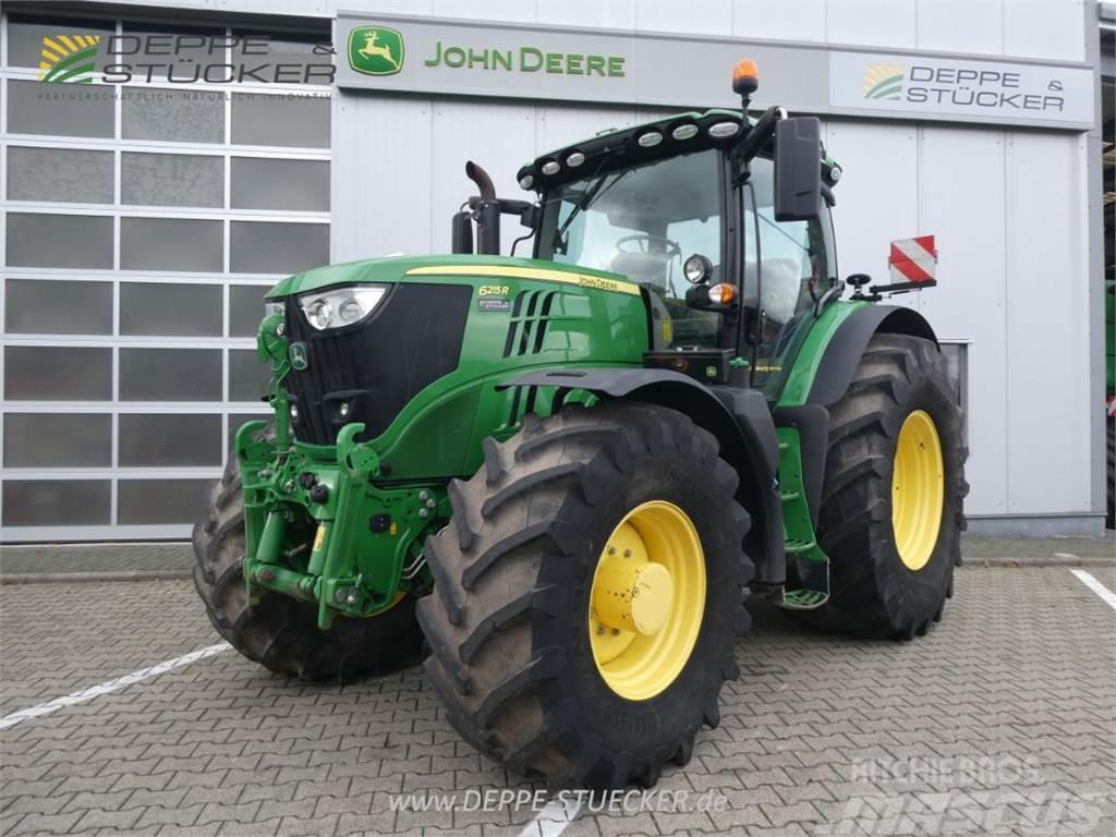John Deere 6215R Traktorit