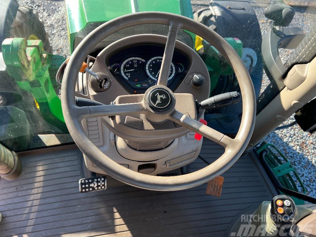 John Deere 6105 R Traktorit