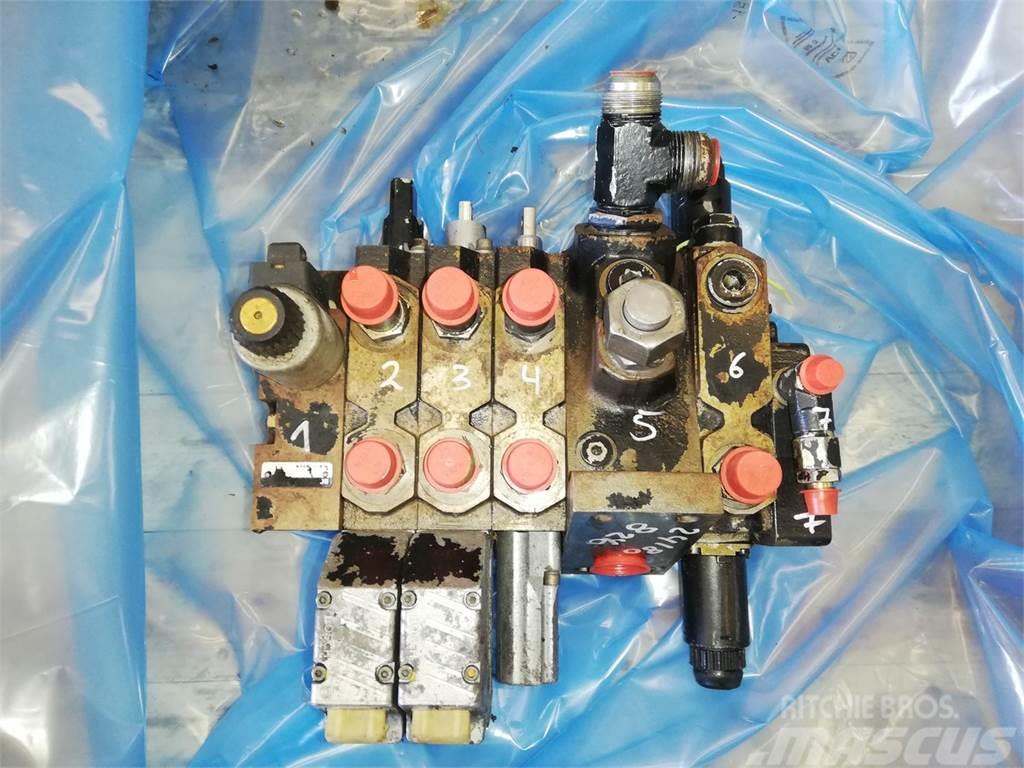 Massey Ferguson 8240 Remote control valve Hydrauliikka