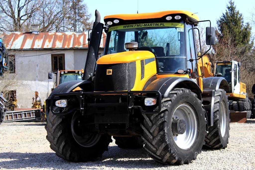 JCB Fastrac 3200 Traktorit