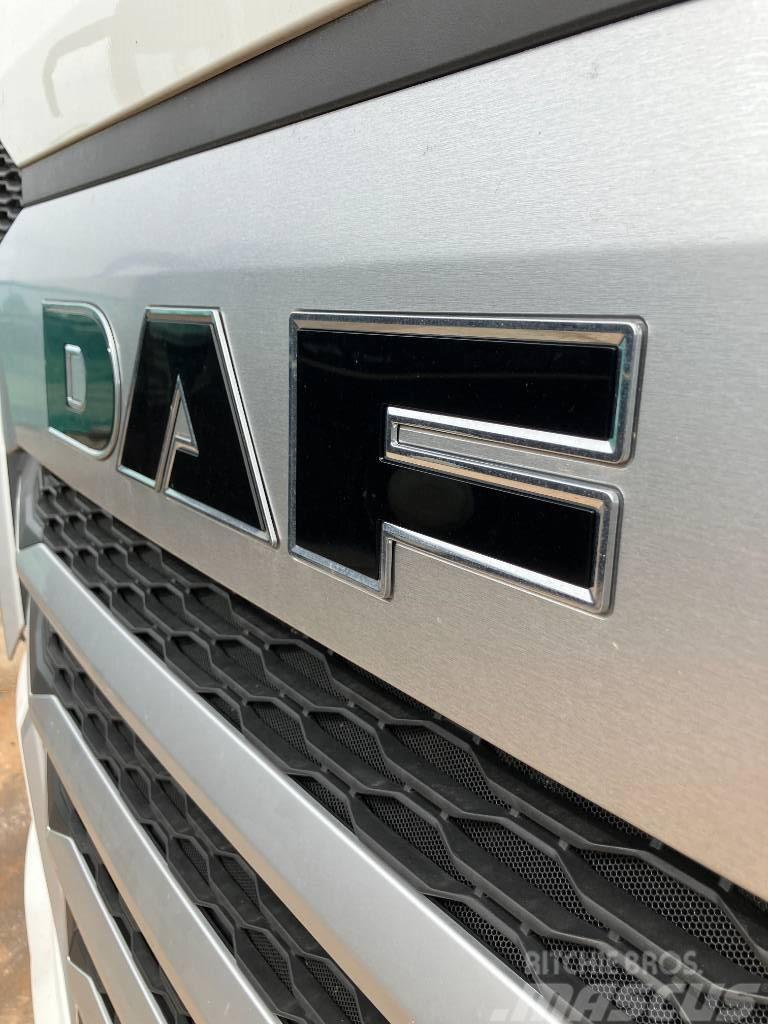 DAF XF 450 FT Vetopöytäautot