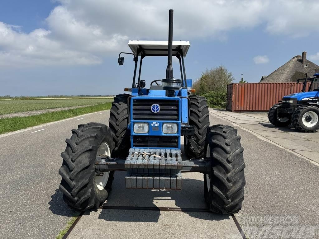 New Holland 110-90DT Traktorit