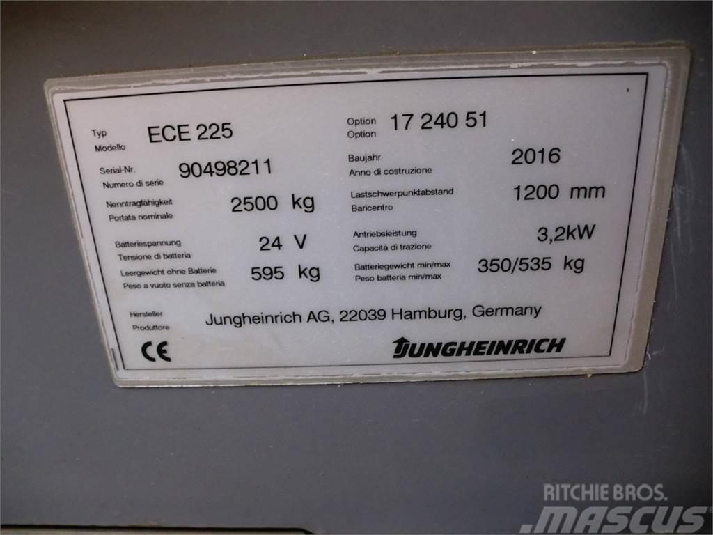 Jungheinrich ECE 225 2400x510mm Matalakeräilytrukit