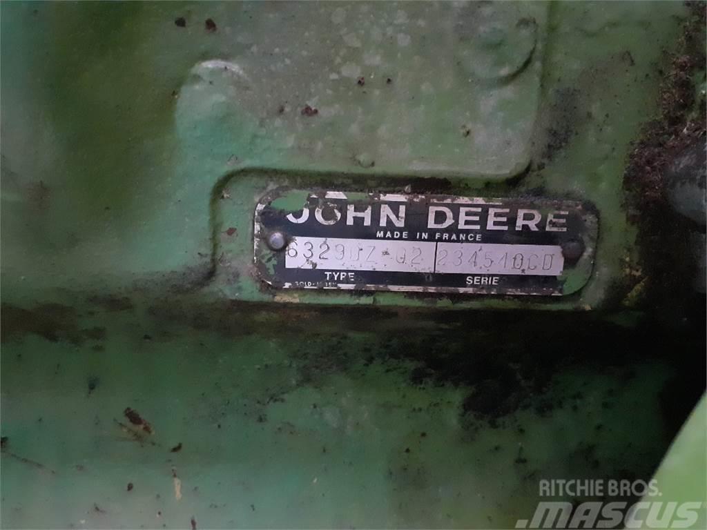 John Deere 6329 Moottorit