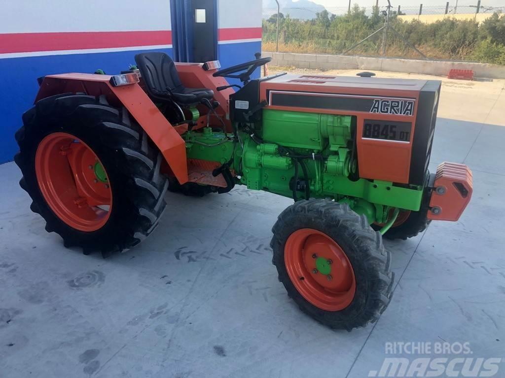  TRACTOR AGRIA 8845 45CV. Traktorit