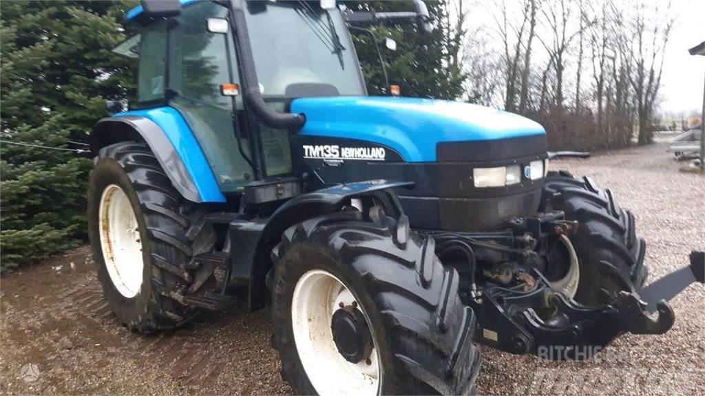 New Holland TM 135 Traktorit