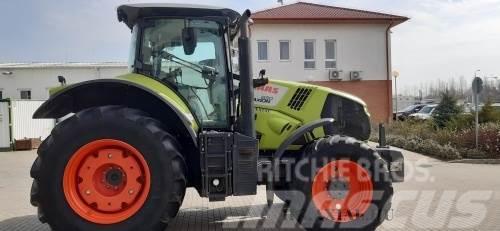 CLAAS Axion 830 Traktorit