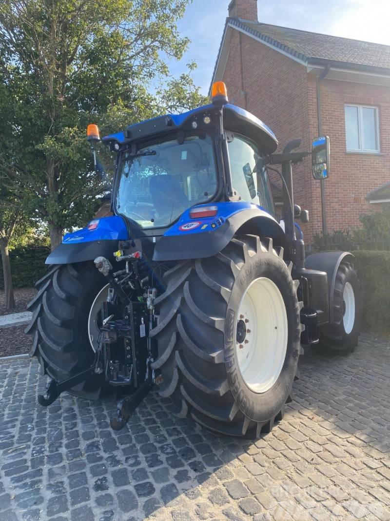 New Holland T7.165S Traktorit