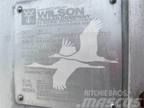 Wilson 32 STOCK Eläinkuljetusperävaunut