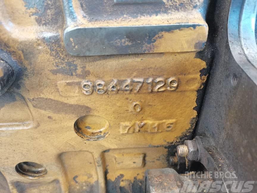New Holland FX 38 {engine Fiat Iveco 8215.42} Moottorit