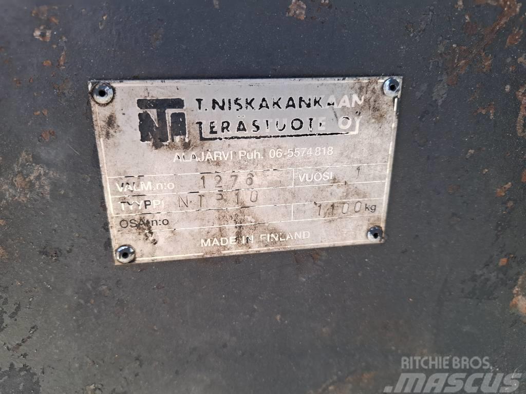  T.Niskakankaan terästuote NTP-10 Kuokkakauha+kalli Kauhat
