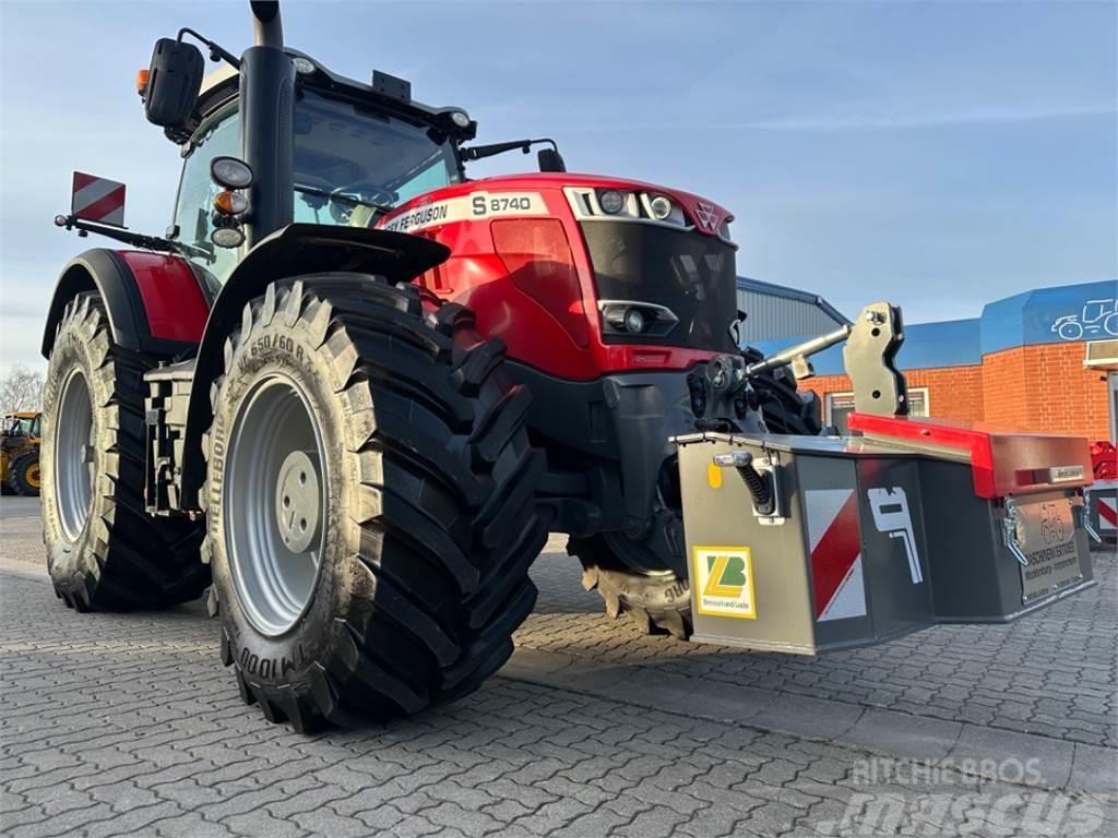 Massey Ferguson 8740 S Dyna VT Exclusive Traktorit