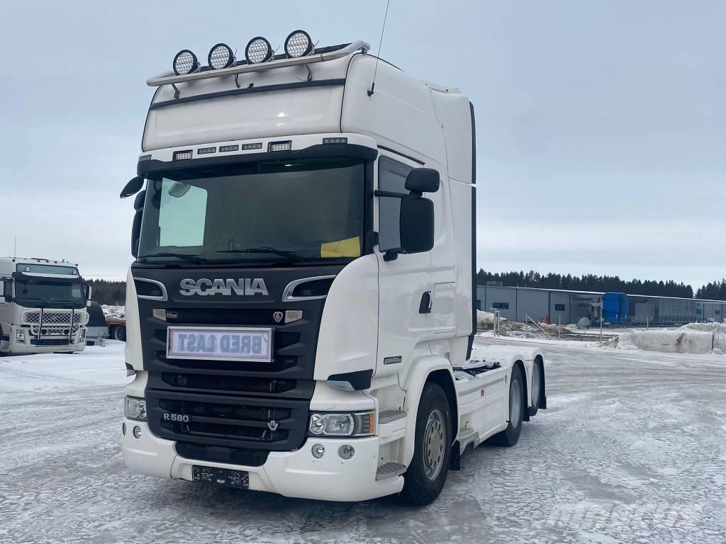 Scania R 580 Vetopöytäautot