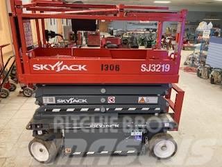 SkyJack SJ 3219 Saksilavat