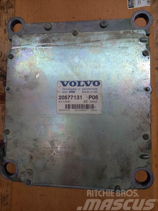 Volvo L180E Ohjaamo ja sisusta