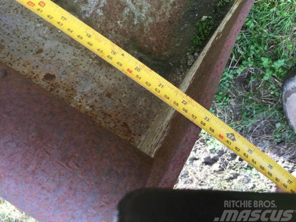  Excavator Digging Bucket 45 mm pins - £350 - Gatwi Muut