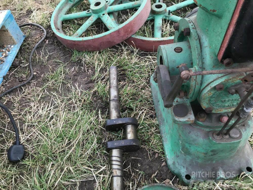 Petter Junior Engine for spares £450 Muut maatalouskoneet