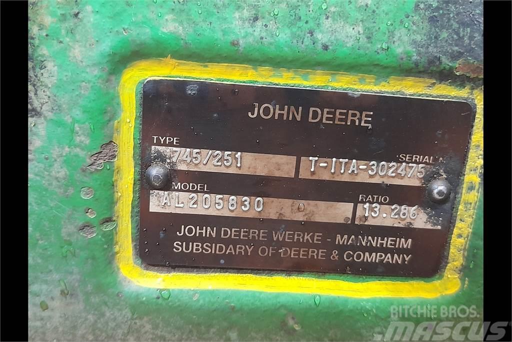 John Deere 6150R Front Axle Vaihteisto