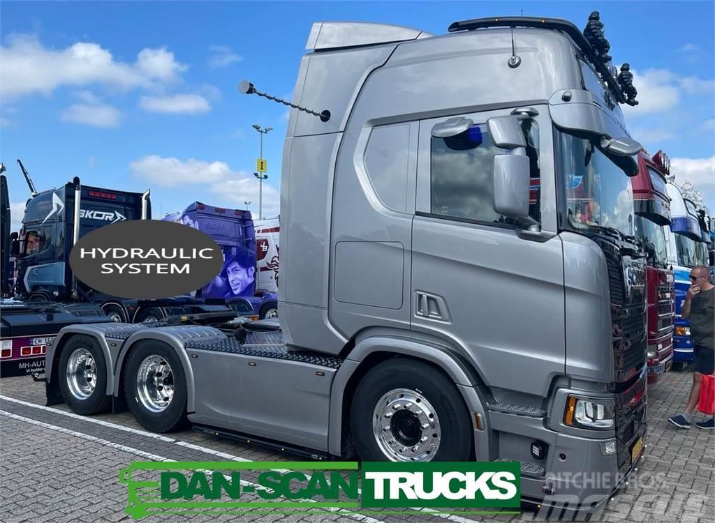 Scania R660 6x2 2950mm Hydr. Show Truck Vetopöytäautot