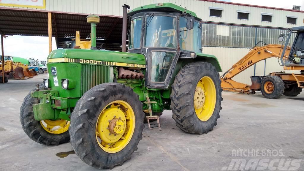 John Deere 3140 DT Traktorit