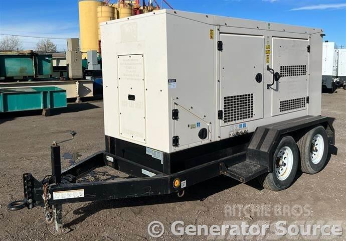 CAT 100 kW - JUST ARRIVED Dieselgeneraattorit