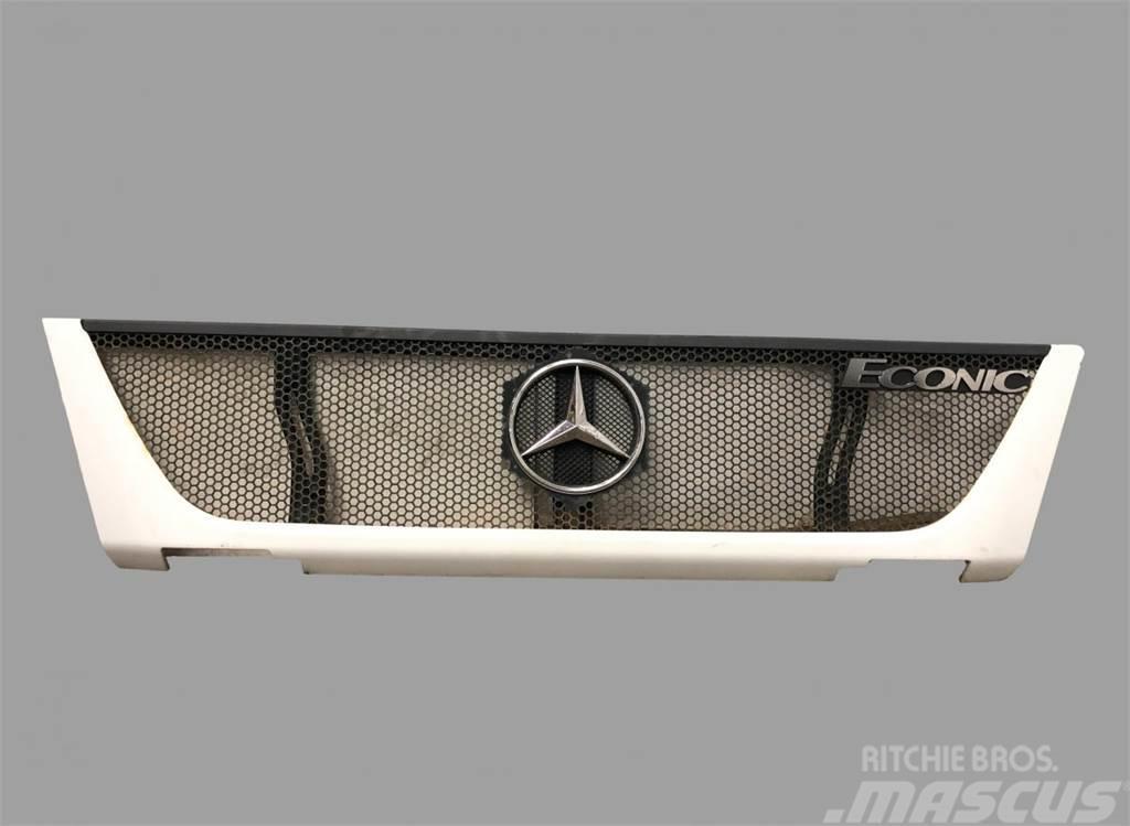 Mercedes-Benz Econic 1828 Ohjaamot ja sisustat