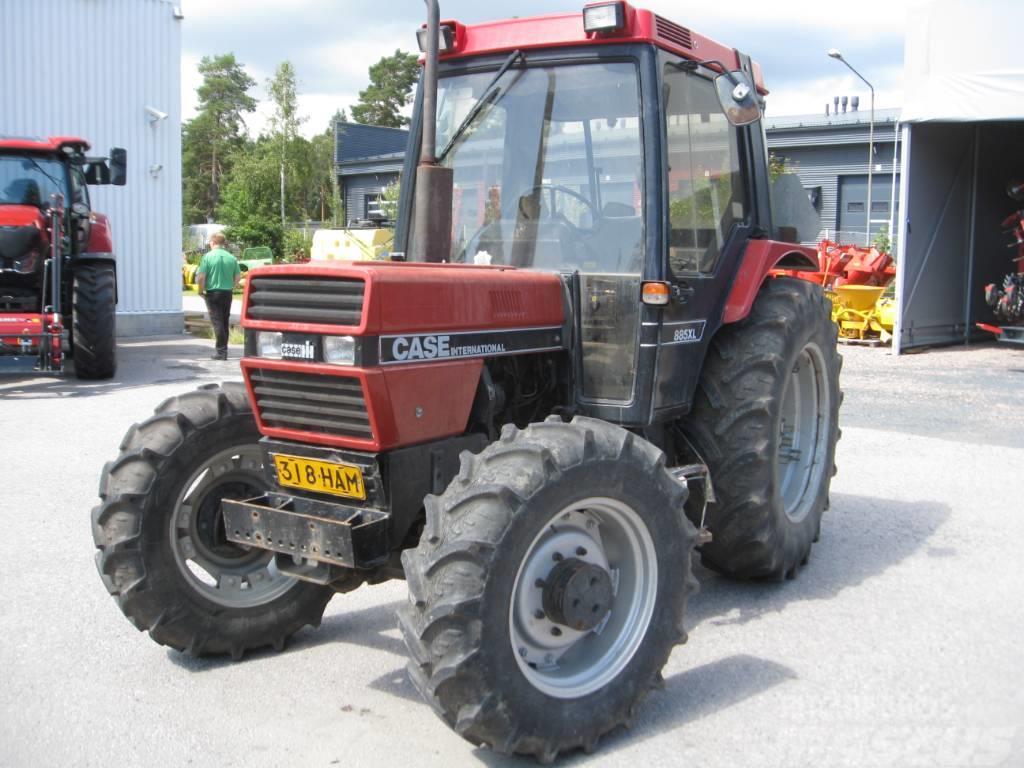 Case IH 885 XL Traktorit