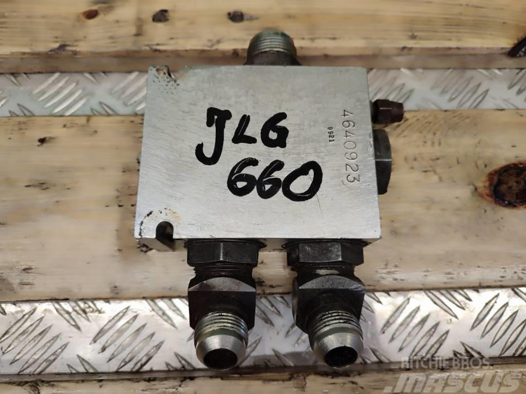 JLG Flow divider valve 4640923 JLG 660 Hydrauliikka