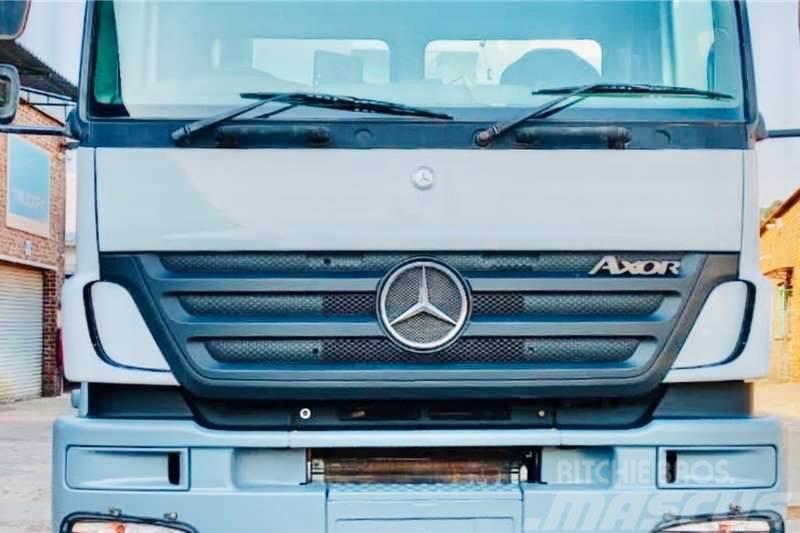 Mercedes-Benz Axor 3335 Muut kuorma-autot