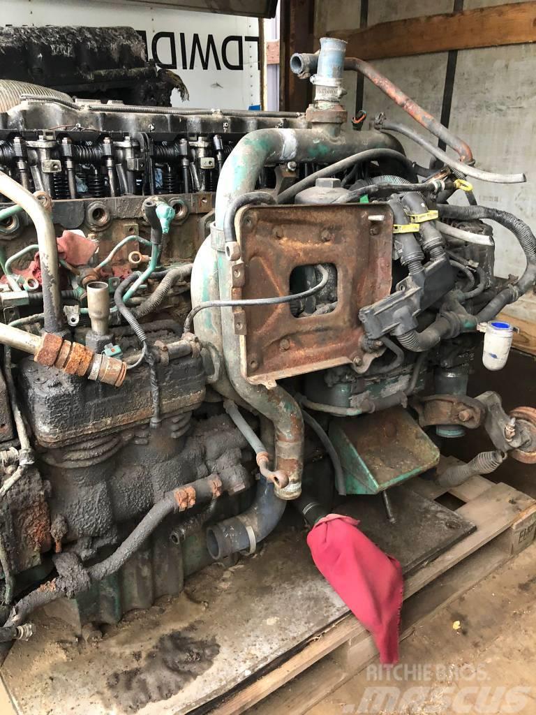 Volvo 290  ENGINE for buss mising head cover Moottorit