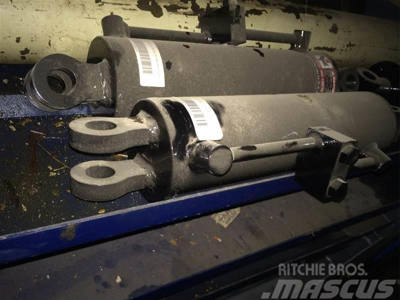  Aftermarket 57039638-A Hydraulic Break Out Cylinde Porauskaluston varaosat